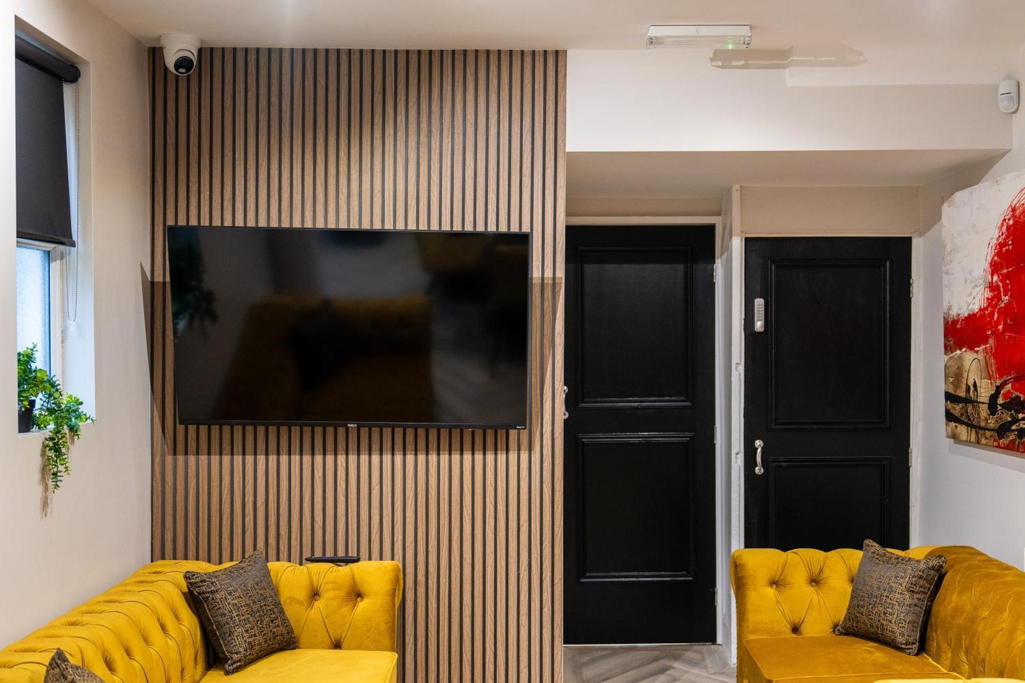 Home @ Arkles Lane Liverpool Exterior photo