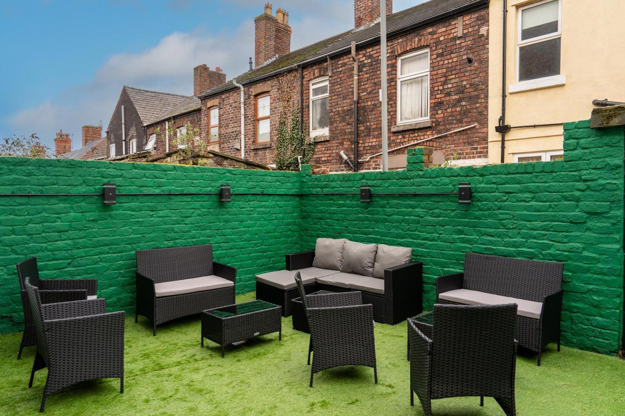 Home @ Arkles Lane Liverpool Exterior photo